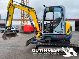 1  -  Mini crawler excavator