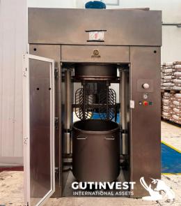 1  -  Máquina turbo batidora