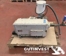 100  -  Vacuum pump