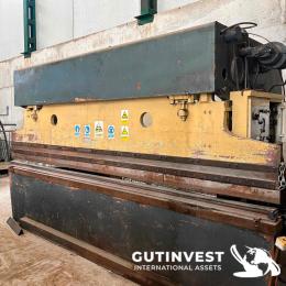 76  -  Metal press brake- 4 meters