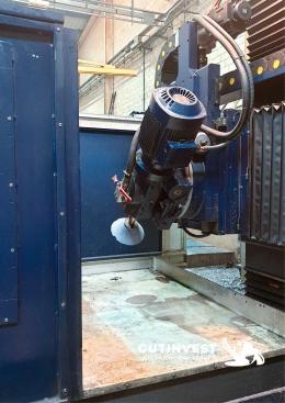 1  -  Tangential gantry grinding machine