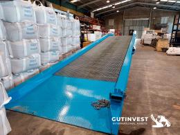 1  -   Ramp - portable loading platform