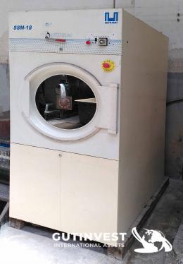 3  -  Industrial dryeing machine - 15kg