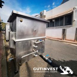 3  -  Stainless steel container with combustion chamber - coil