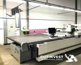 1  -  Máquina de corte automático - prendas de punto 