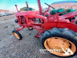 5  -  Agricultural tractor