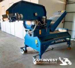 4  -  Trilladora y trituradora para especies de hierbas