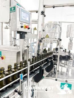 1  -  Complete lot of machinery for olive oil packaging