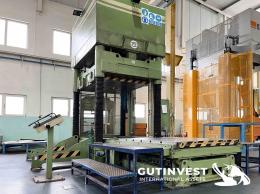 2  -  Hydraulic press for molds and dies