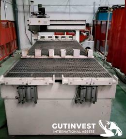 1  -  CNC milling machine - machining center