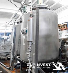 7  -  Tanks with agitator