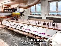 1  -  Centro de mecanizado CNC para madera- 4 ejes