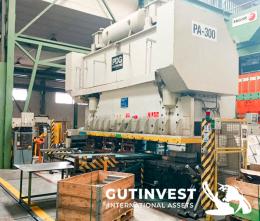 11  -  Double upright press - 300Tn