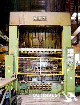 7  -  Double upright press - 200Tn