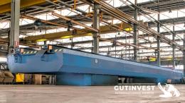 1  -  Loading and unloading platform with weighing