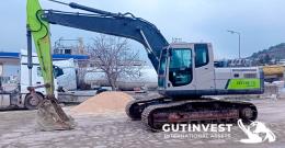 1  -  Excavadora de orugas