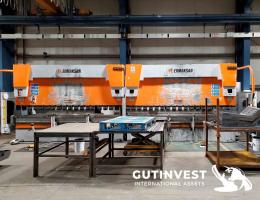 2  -  (x2) Press brake in tandem - 8 meters - 220t