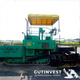 1  -  Maquina pavimentadora de asfalto