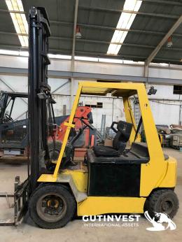 1  -  Electric forklift - 4Tn