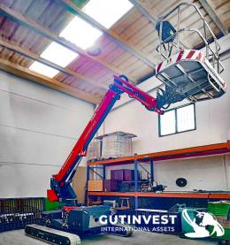 1  -  Crawler telescopic boom lift diesel