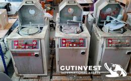 72  -  (X3) Centrifuges