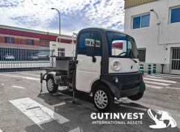 1  -  Vehículo eléctrico portaféretros