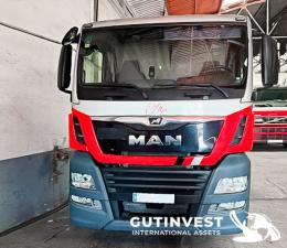 1  -  Cabeza tractora