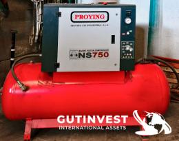 78  -  Air compressor with tank