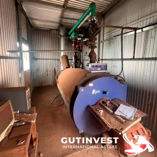 Sawmill for manufacturing wooden pallet panels