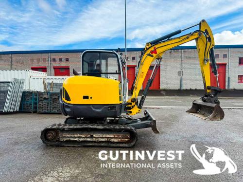 Mini crawler excavator