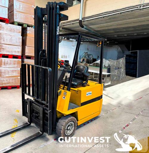 Electric Forklift
