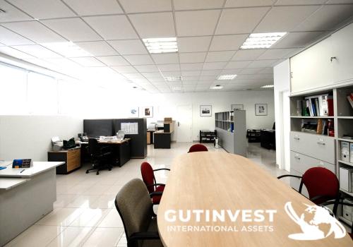 Nave industrial - 3.621m2