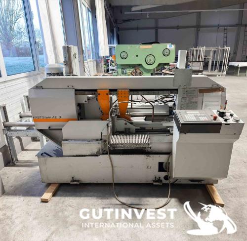 Automatic horizontal band saw