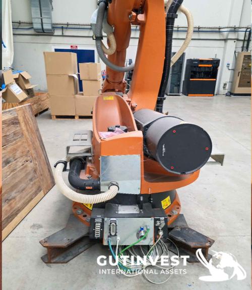 Robot industrial de carga