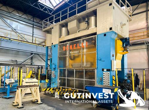 Prensa mecánica de doble montante- 800 T