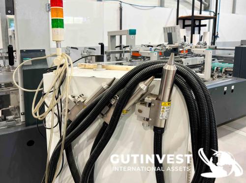 Máquina plegadora - encoladora de cajas