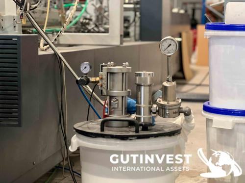 Máquina plegadora - encoladora de cajas