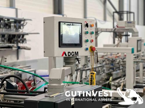 Máquina plegadora - encoladora de cajas