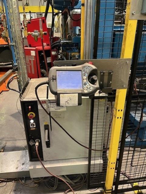 Robot de manipulación con track