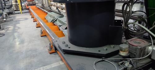 Robot de manipulación con track