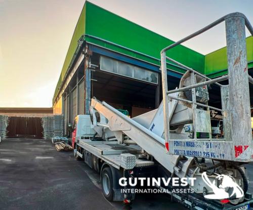 Camión con cesta - plataforma aérea