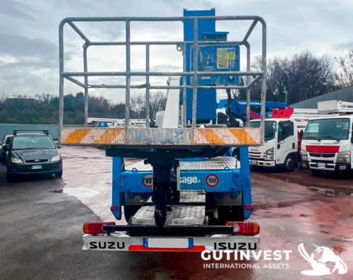 Camión con cesta - plataforma aérea