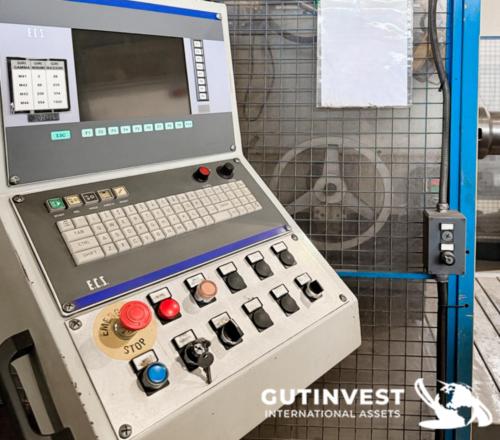 Mandrinadora de bancada fija con mesa rotativa