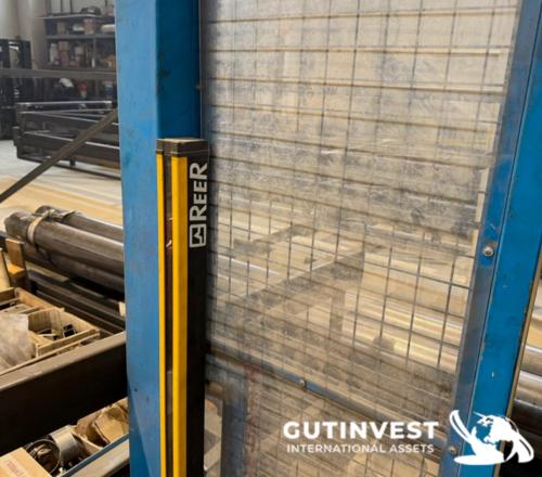 Mandrinadora de bancada fija con mesa rotativa