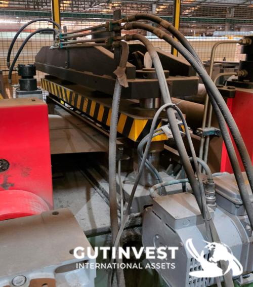 Máquina perfiladora de chapas de metal 