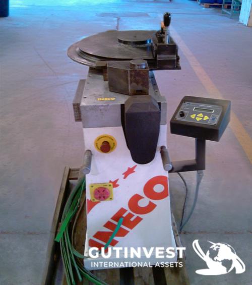 Máquina curvadora de tubo