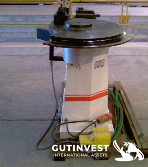 Máquina curvadora de tubo