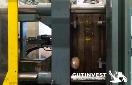 Máquina inyectora de plástico - 270Tn