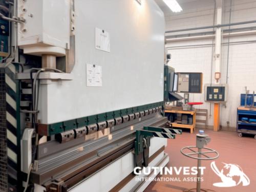 Plegadora para metal - 160Tn