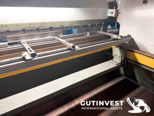 Plegadora para metal - 160Tn